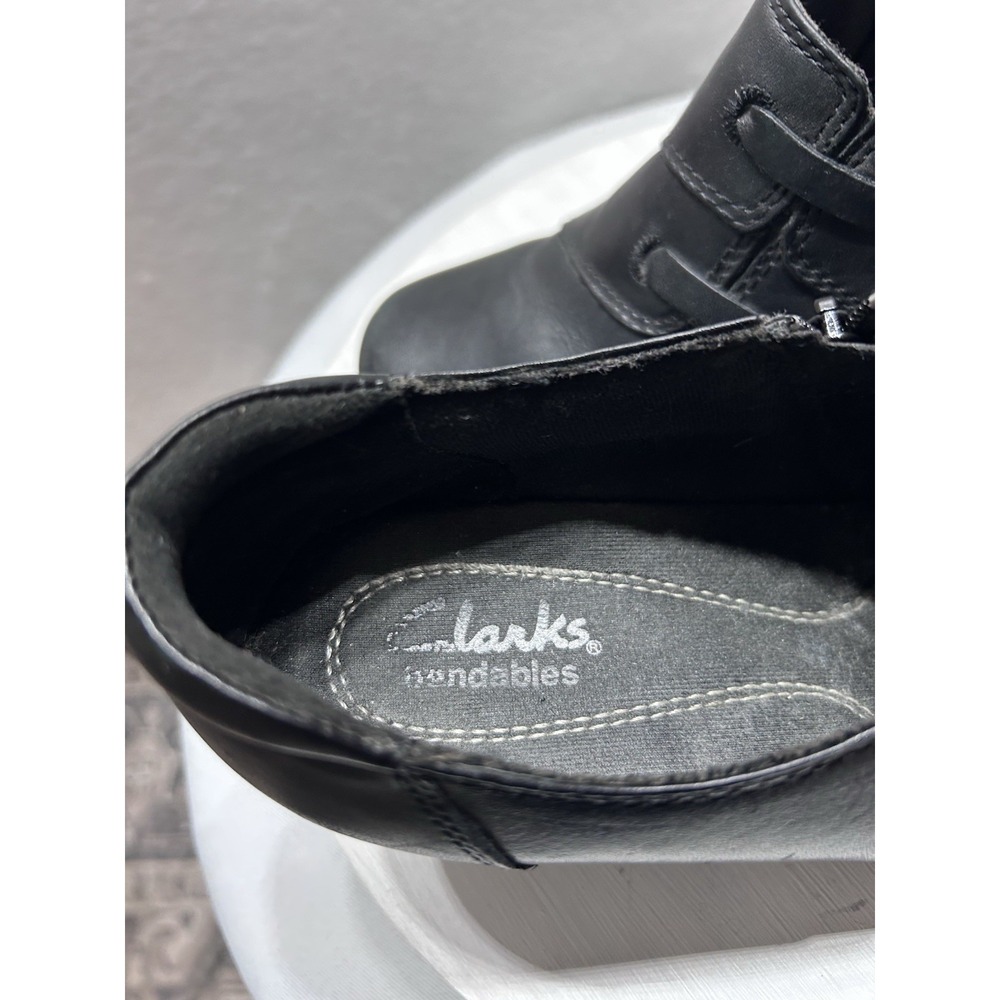 Clarks Bendables Women's Size 8M Black Leather Zip Booties EUC - Picture 6 of 13